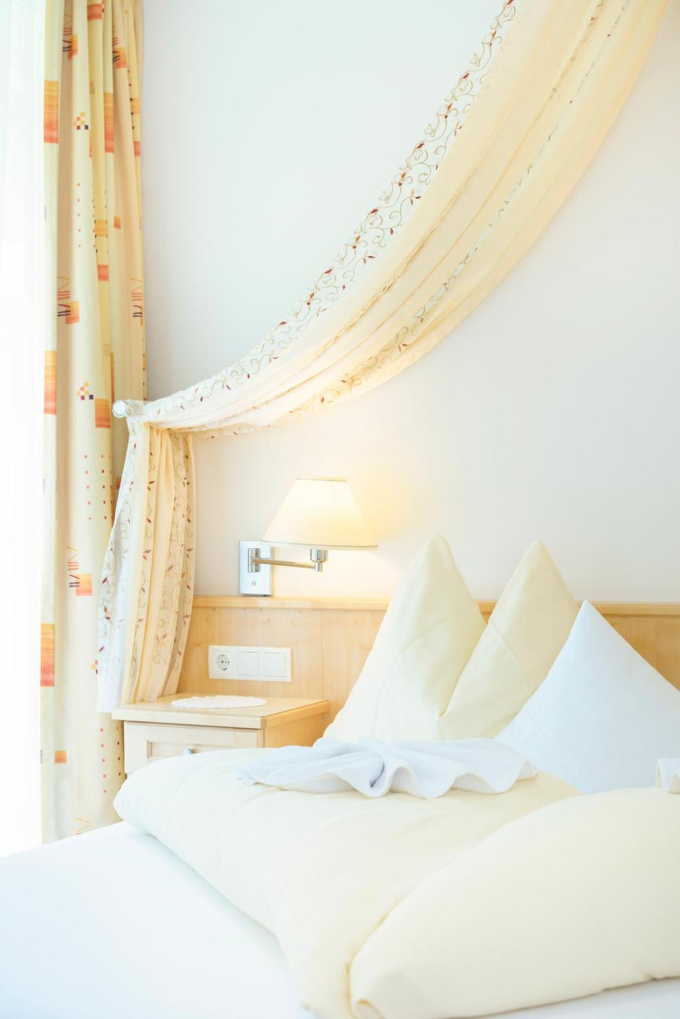 Hotel ジルバータール 部屋 写真